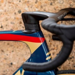Bicicleta Ridley Noah Disc Ultegra: ¡Rendimiento y Estilo!