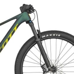 Bicicleta MTB Scott Spark RC Comp: ¡Potencia y Estilo Verde!