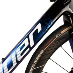 Bicicleta Coluer Invicta Disc 6.8 Azul: ¡Rinde al Máximo!