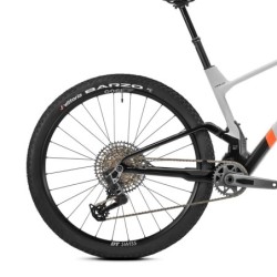 Bicicleta MTB Berria Mako Pro: ¡Rendimiento y Estilo! Compra Ya