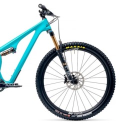 Bicicleta MTB Yeti Cycles SB 115 C1 2022: ¡Aventura Turquesa!