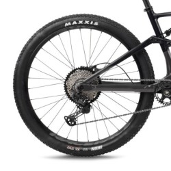 Bicicleta MTB BH LYNX Race 6.5 XT: ¡Aventura y calidad superior!