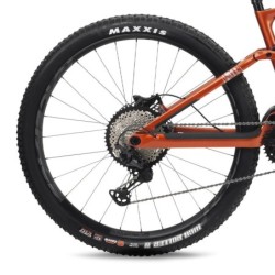 Bicicleta BH ILYNX Trail Carbon 8.7: ¡Potencia y Estilo!