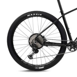 Bicicleta MTB BH Expert 5.0 Negro: ¡Rendimiento Superior!