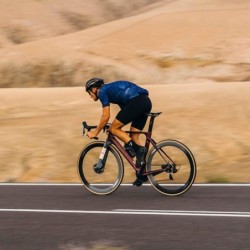 Bicicleta Rondo HVRT CF0 Granate: Rendimiento Superior ¡Compra Ahora!