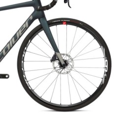 Bicicleta Coluer Invicta Disc 4.4: ¡Rendimiento y Estilo!