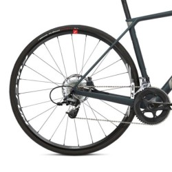 Bicicleta Coluer Invicta Disc 4.4: ¡Rendimiento y Estilo!