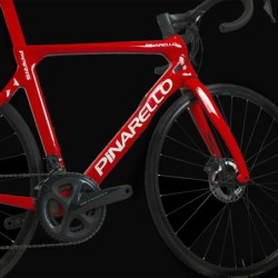Bicicleta Carretera Pinarello Paris Roja: ¡Rendimiento Superior!