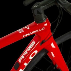 Bicicleta Carretera Pinarello Paris Roja: ¡Rendimiento Superior!