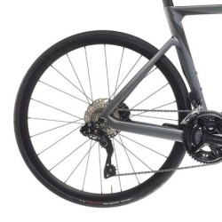 Bianchi Oltre Race 105 Gris: Velocidad y Estilo, ¡Compra Ya!