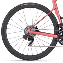 Bicicleta BMC Roadmachine 01 THREE Rojo Claro - ¡Compra Ahora!