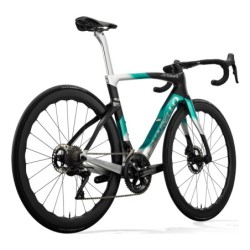 Bicicleta Pinarello Dogma F: Rendimiento y Estilo - ¡Compra Ya!