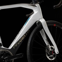 Bicicleta Eléctrica Pinarello Nytro Gravel: ¡Potencia y Estilo!