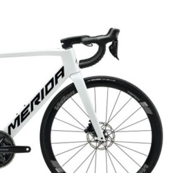 Bicicleta Merida Reacto 5000 Blanco: Ligereza y Velocidad - ¡Compra Ya!