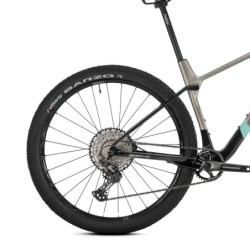 Bicicleta MTB Berria Bravo Pro Shimano XT Gris - ¡Compra Ya!