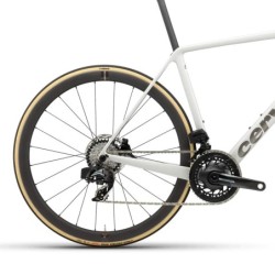 Bicicleta Cervélo R5 SRAM Force AXS: ¡Rendimiento Superior!