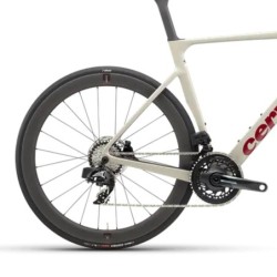 Bicicleta Cervélo Soloist SRAM Force AXS: ¡Rendimiento Superior!