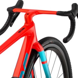 Bicicleta Gravel BMC Kaius 01 ONE Rojo: Ligereza y Estilo - ¡Compra Ahora!