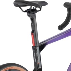 Bicicleta Gravel BMC Roadmachine 01 X ONE: ¡Aventura en Lila!