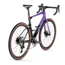 Bicicleta Gravel BMC Roadmachine 01 X ONE: ¡Aventura en Lila!