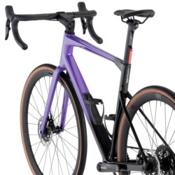 Bicicleta Gravel BMC Roadmachine 01 X ONE: ¡Aventura en Lila!