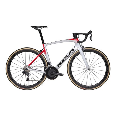 Compra Ridley Noah FAST: Velocidad y Estilo en Plata y Rojo