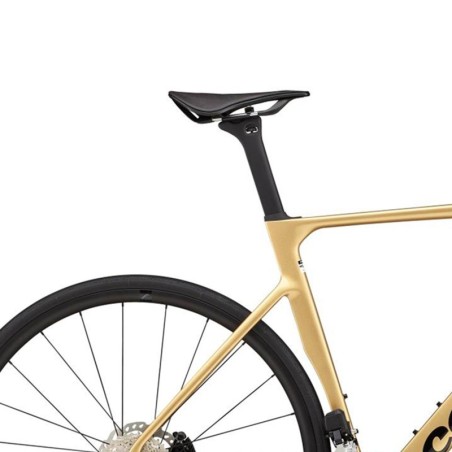 Bicicleta Cervélo Soloist 105 Di2: Ligereza y Precisión - ¡Compra Ya!